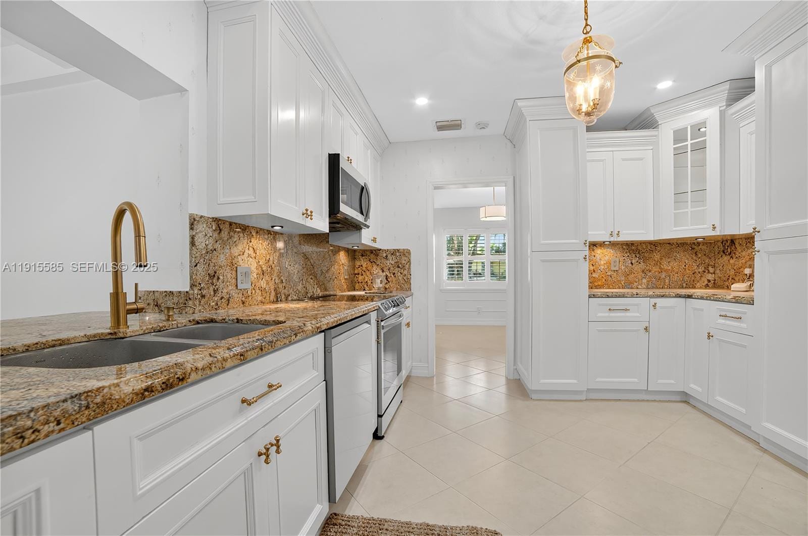 8225 SW 151st Street, Palmetto Bay, FL 33158 photo 5