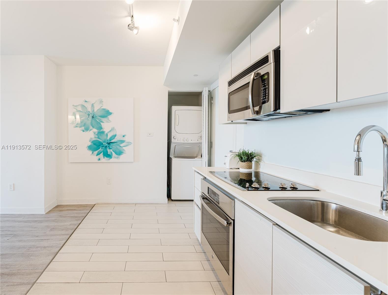 2602 E Hallandale Beach Boulevard R1206, Hallandale Beach, FL 33009 photo 25