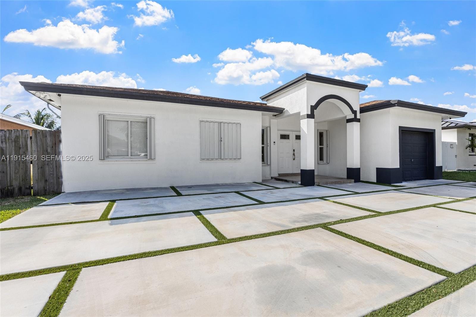 14254 SW 294th Street — photo 3
