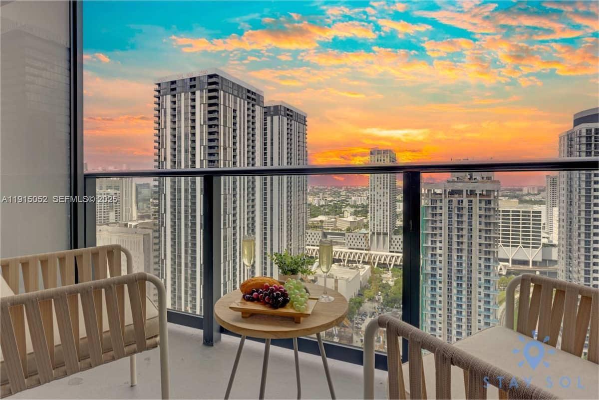 159 NE 6th Street 3004, Miami, FL 33132, Miami