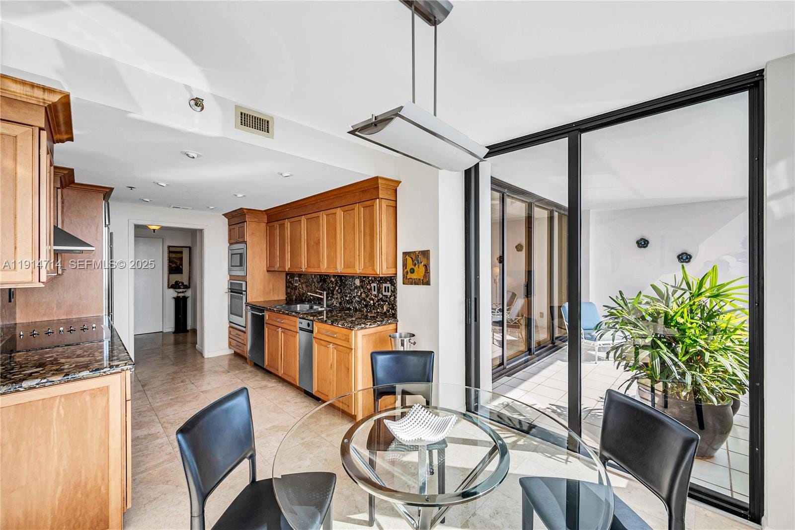 1581 Brickell Avenue 1204, Miami, FL 33129 photo 26