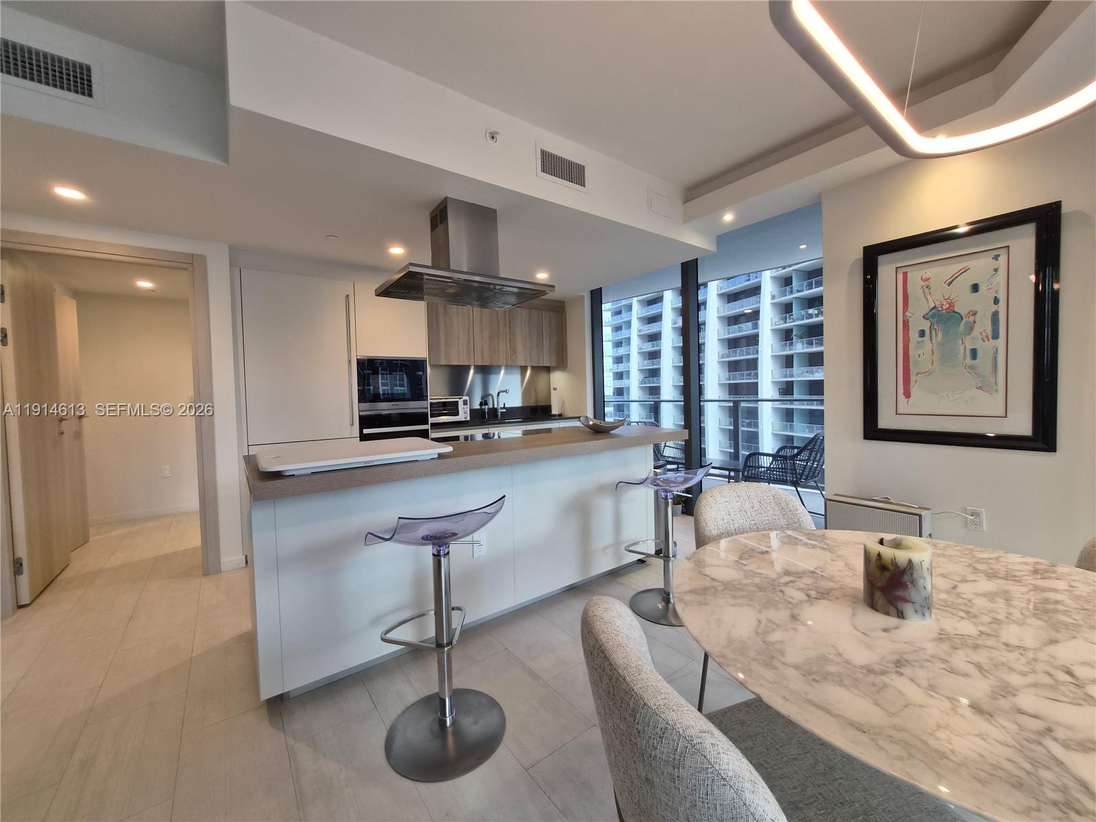 1000 Brickell Plaza 2101 — photo 9