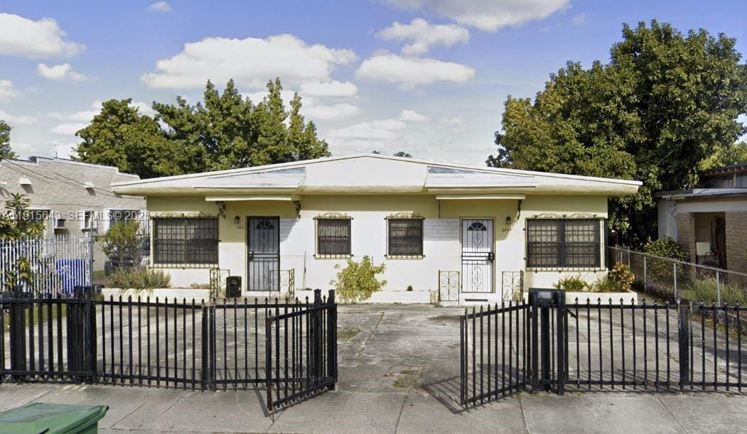 2009 NW 34th Street, Miami, FL 33142