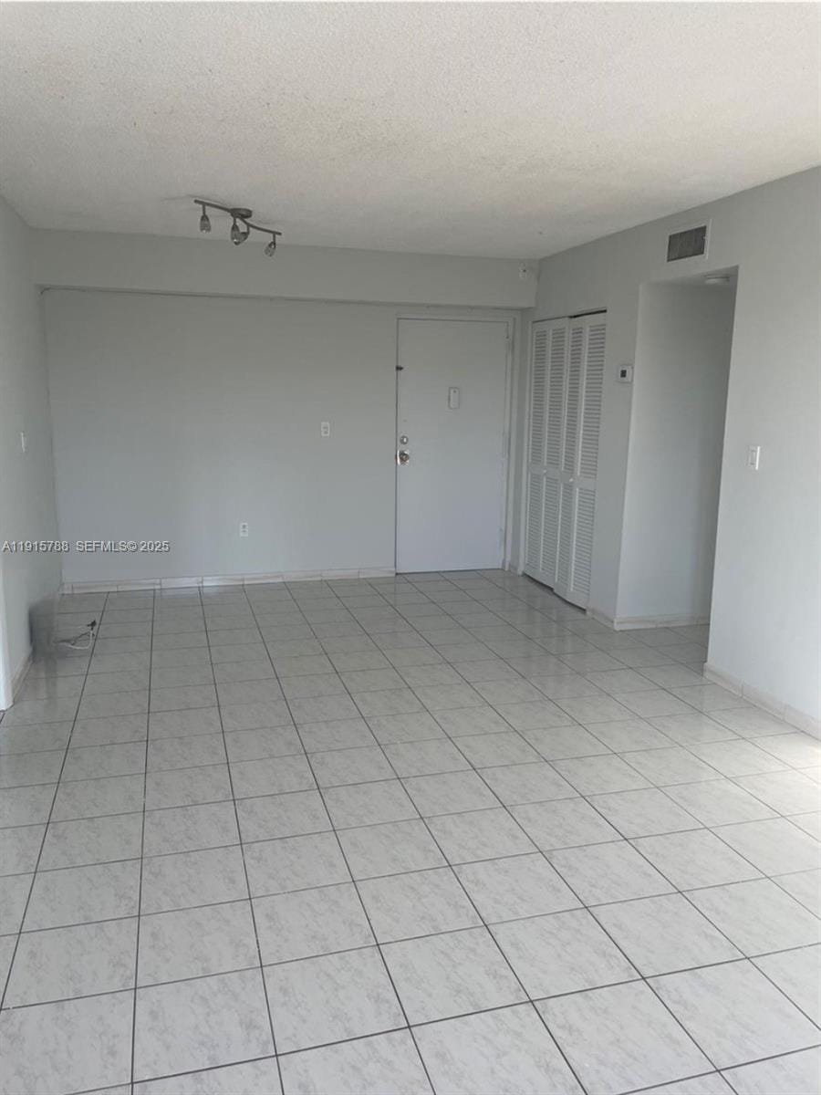 250 180th Drive 510 — photo 6