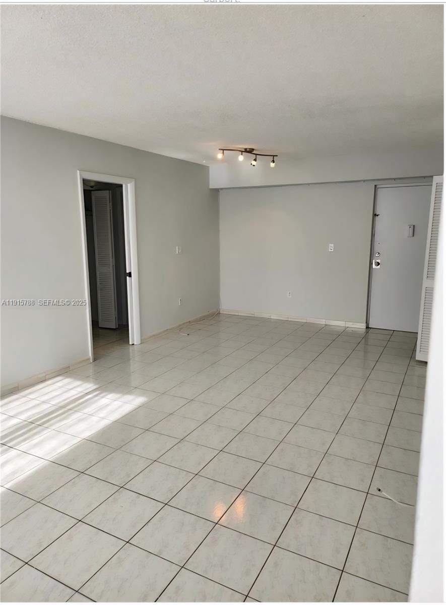 250 180th Drive 510 — photo 7