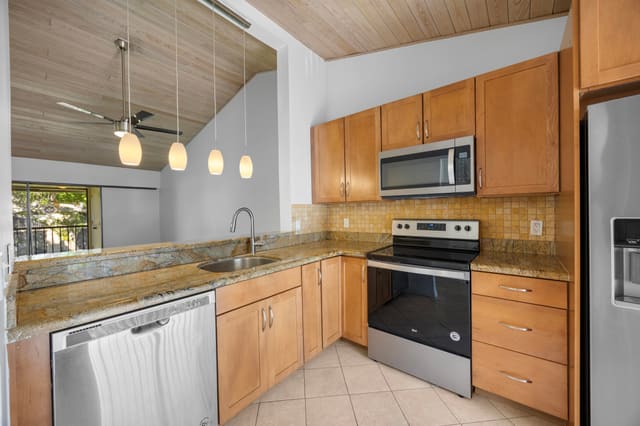 3939 NE 5th Avenue B206, sold in Sanctuary Pines In Boca Raton Condo, Boca Raton, FL