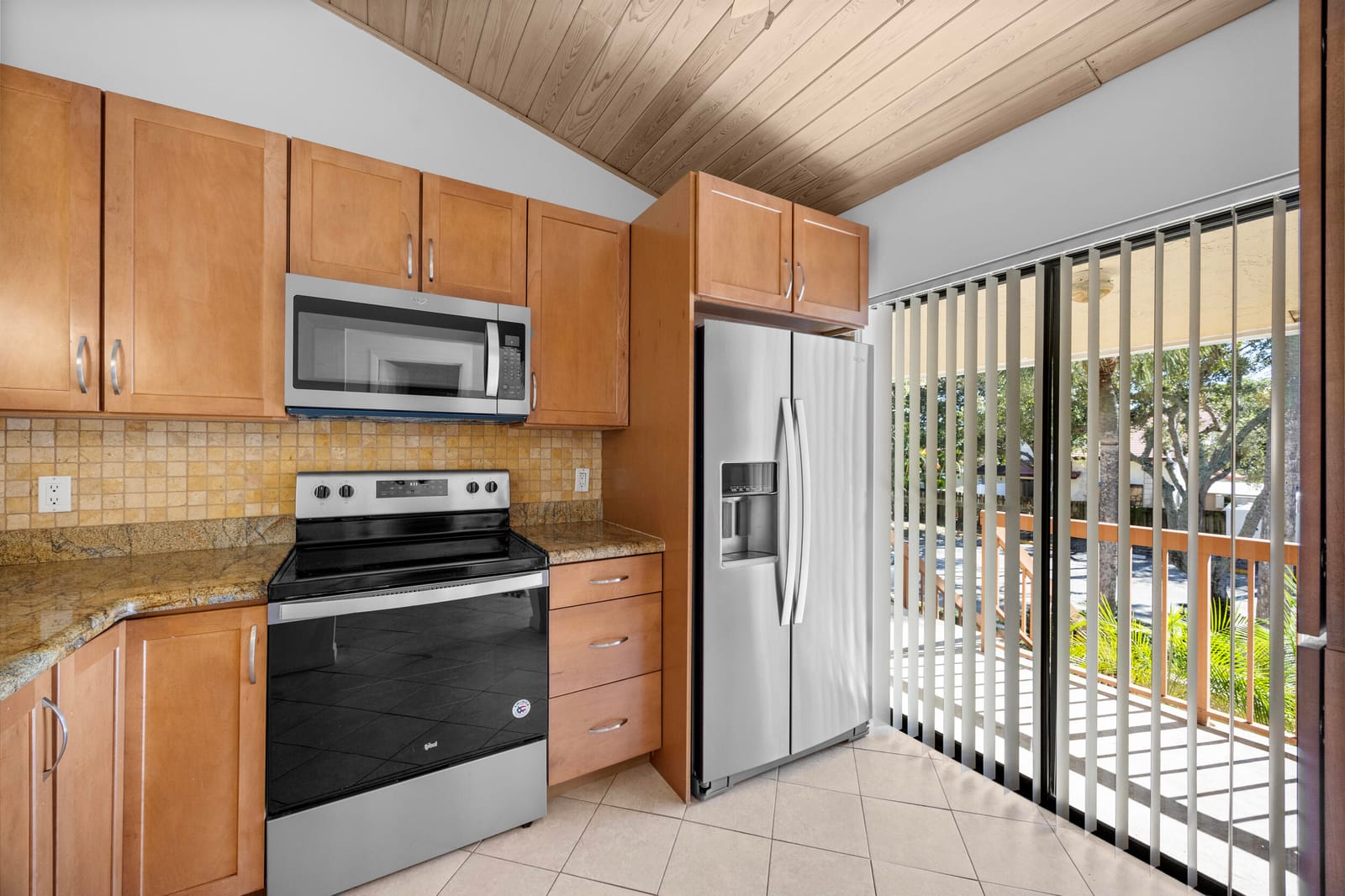 3939 NE 5th Avenue B206, Boca Raton, FL 33431 photo 4