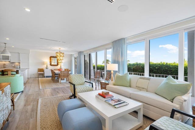 2275 S Ocean Boulevard 206a, sold in Reef Condo, Palm Beach, FL