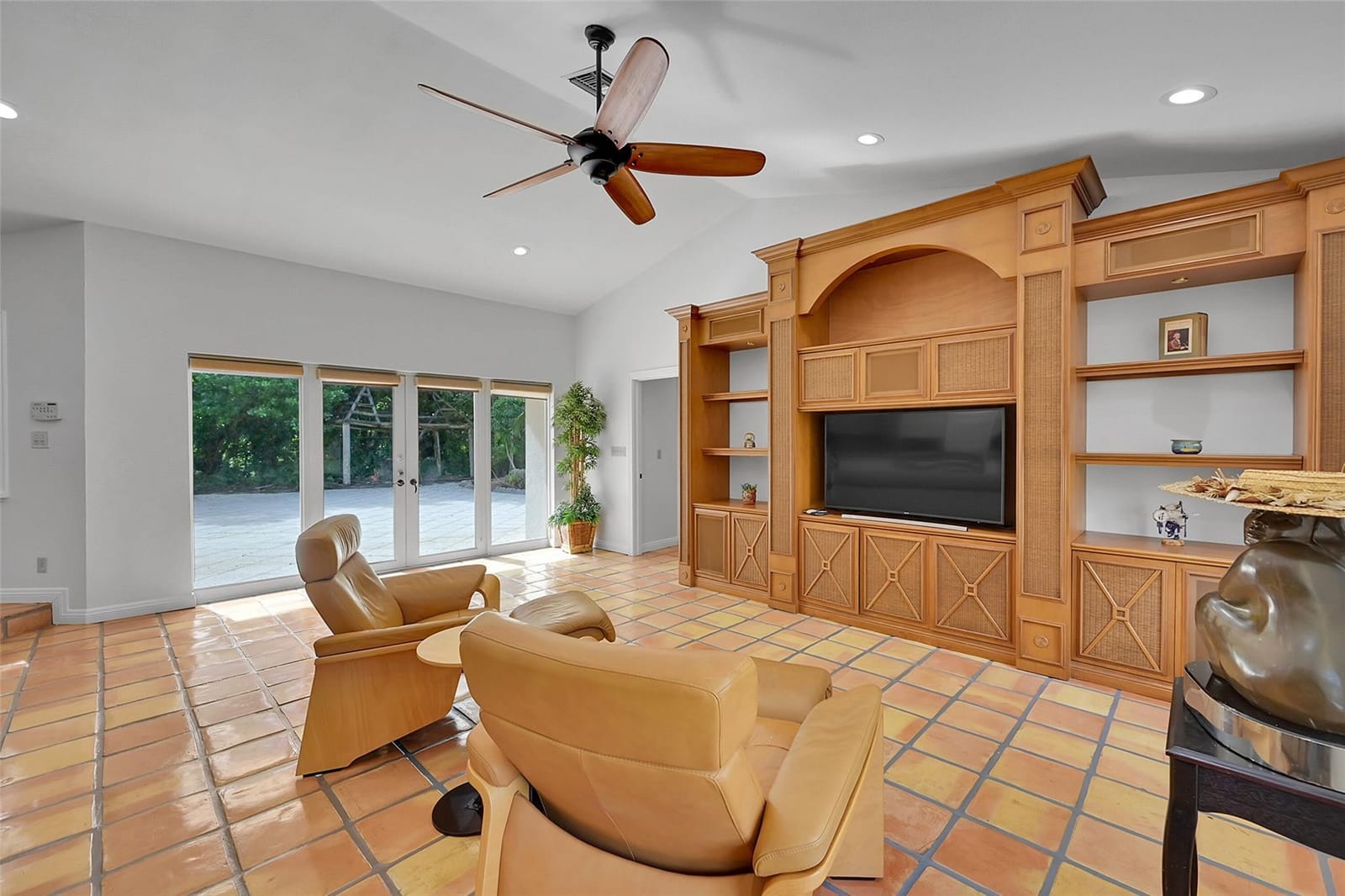 401 Farmington Drive, Plantation, FL 33317 photo 23