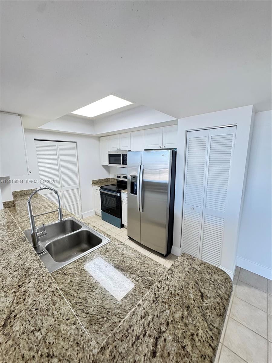 19501 W Country Club Drive 2310 — photo 8