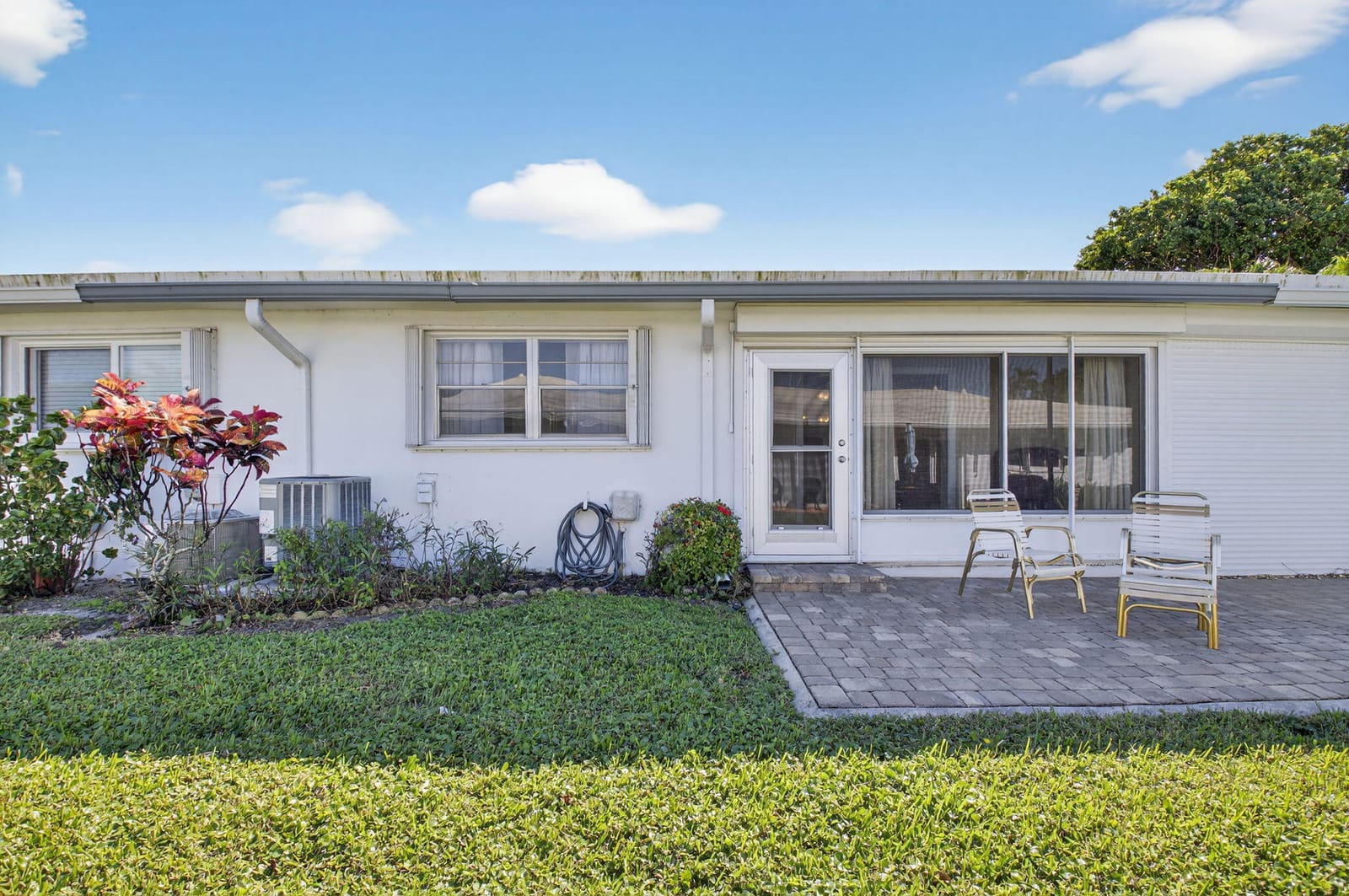 100 Leisure Lake Circle 102, Boynton Beach, FL 33426 photo 14