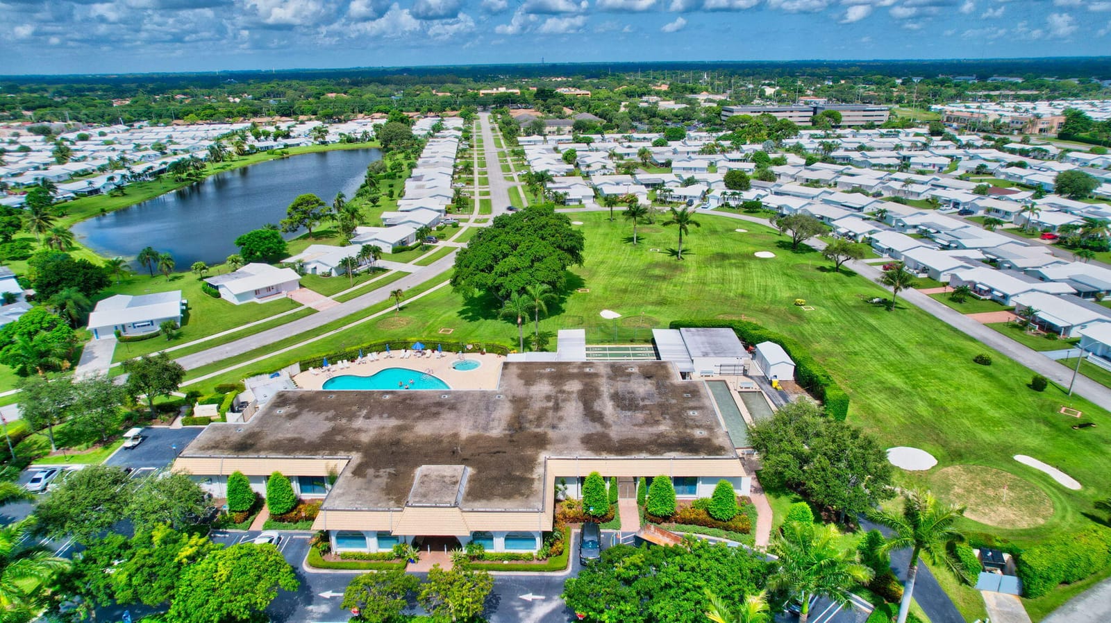 100 Leisure Lake Circle 102, Boynton Beach, FL 33426 photo 18