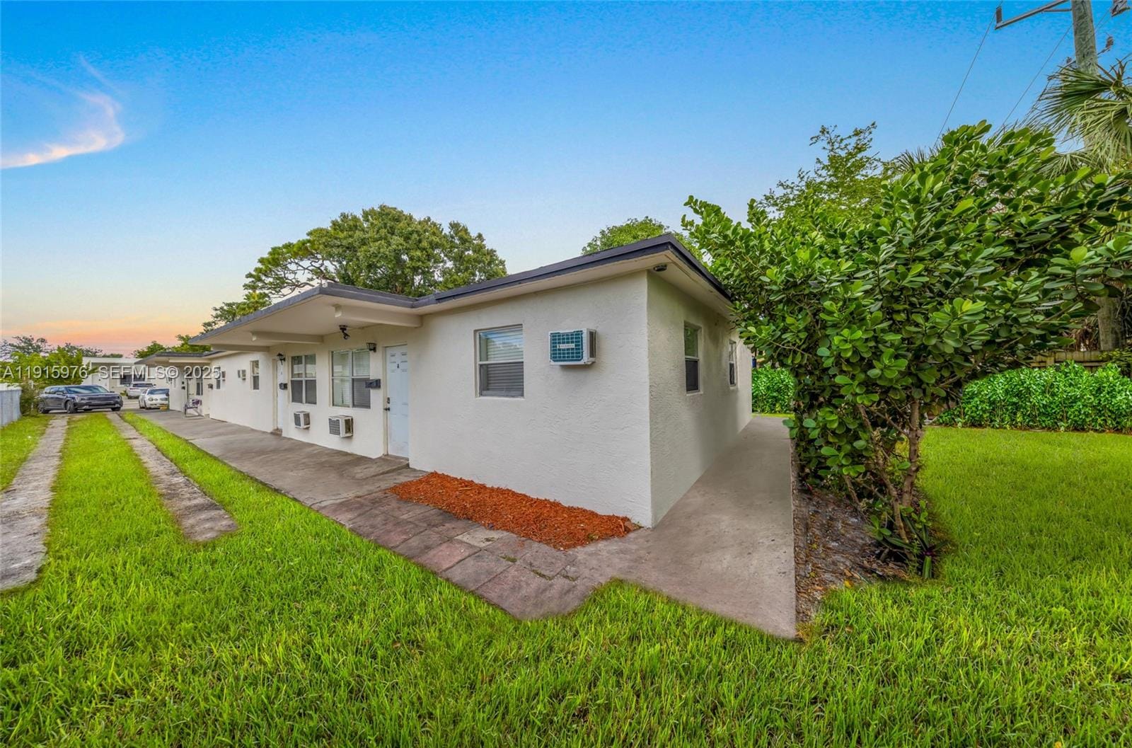 1132 NW 2nd Street, Fort Lauderdale, FL 33311 photo 4