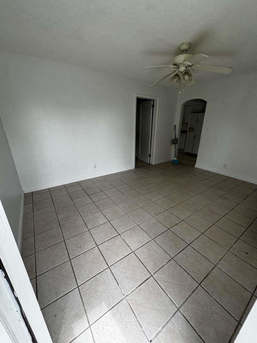 405-407 SE 23rd Street — photo 9