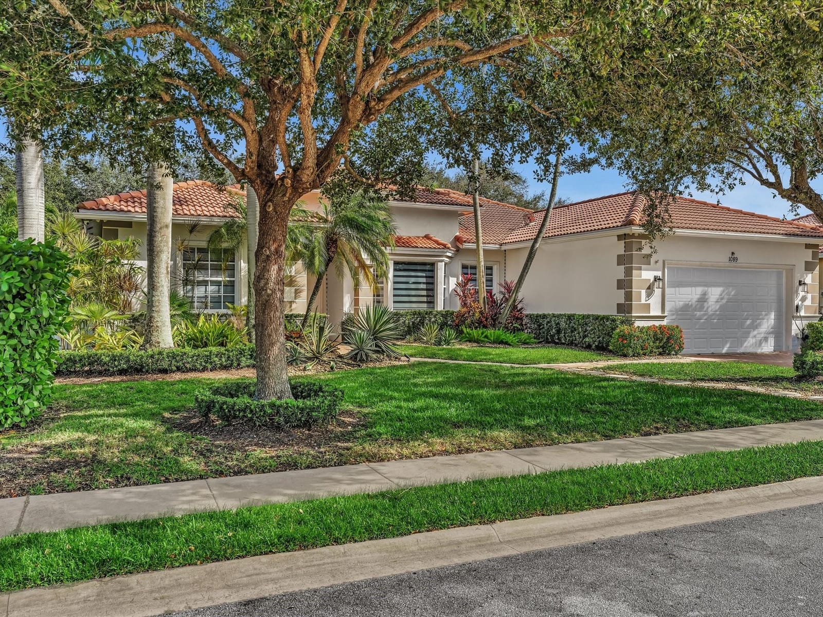 1089 SW 159th Terrace — photo 5