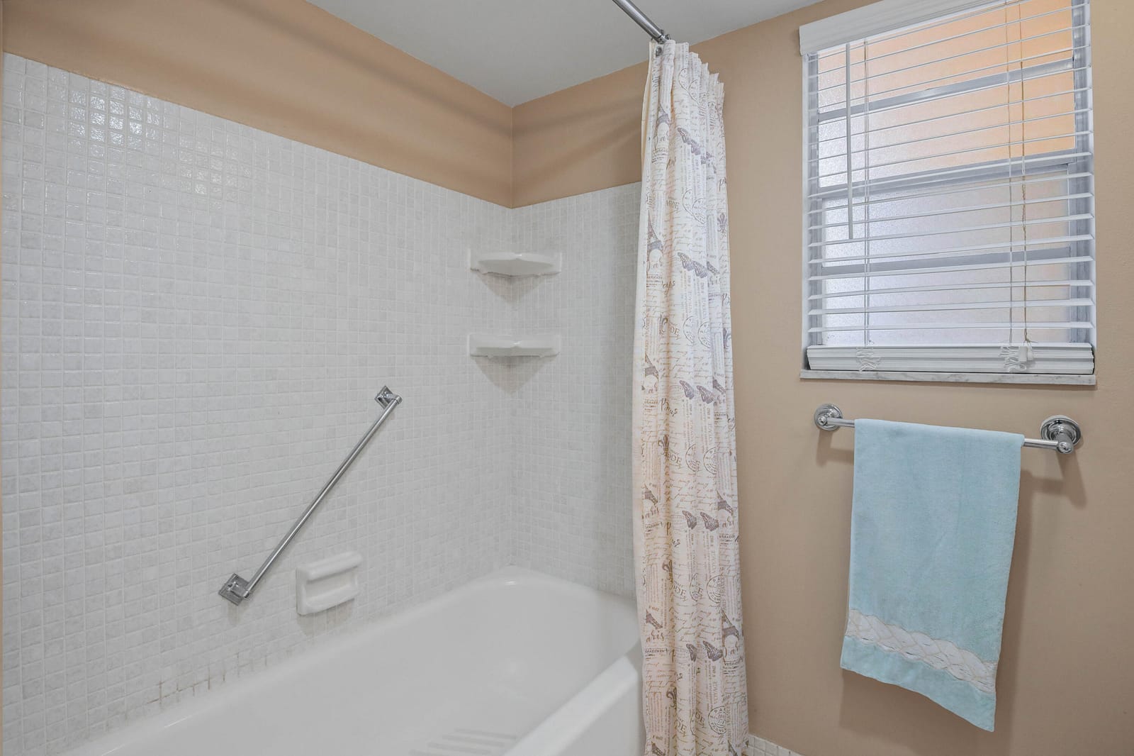 3836 Via Poinciana 205, Lake Worth, FL 33467 photo 18