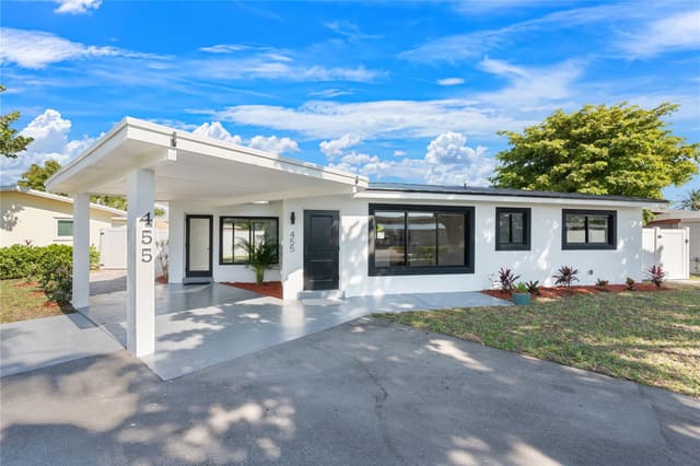 455 SW 14th Court, Pompano Beach, FL 33060