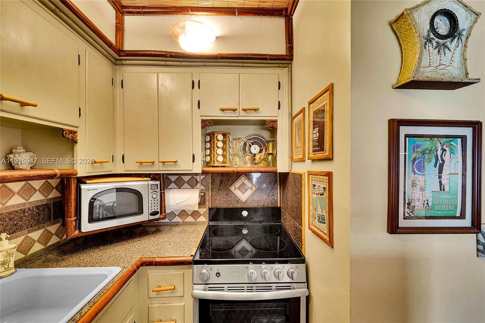 851 Atlantic Shores Boulevard 121, Hallandale Beach, FL 33009 photo 13