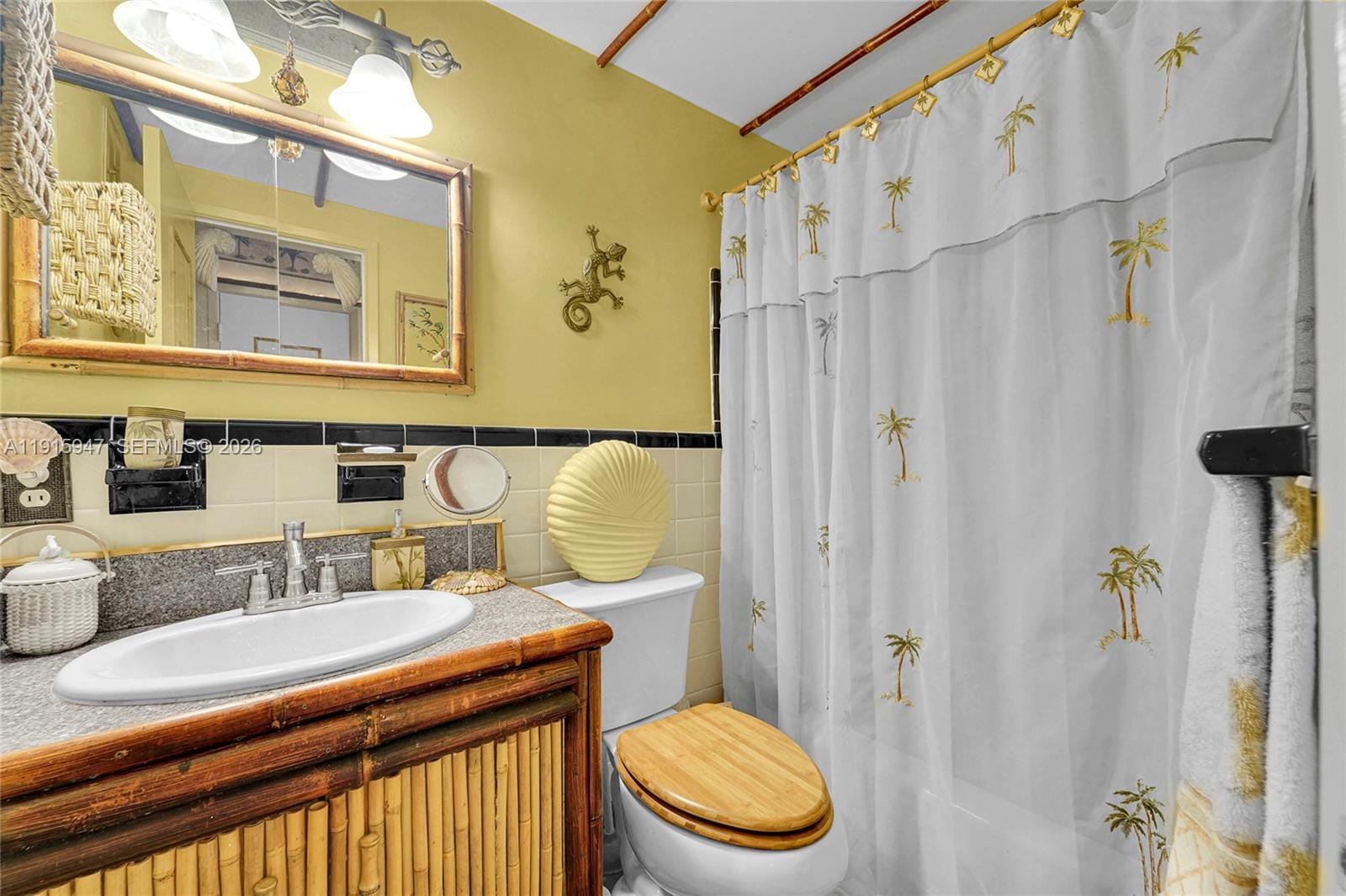 851 Atlantic Shores Boulevard 121, Hallandale Beach, FL 33009 photo 14