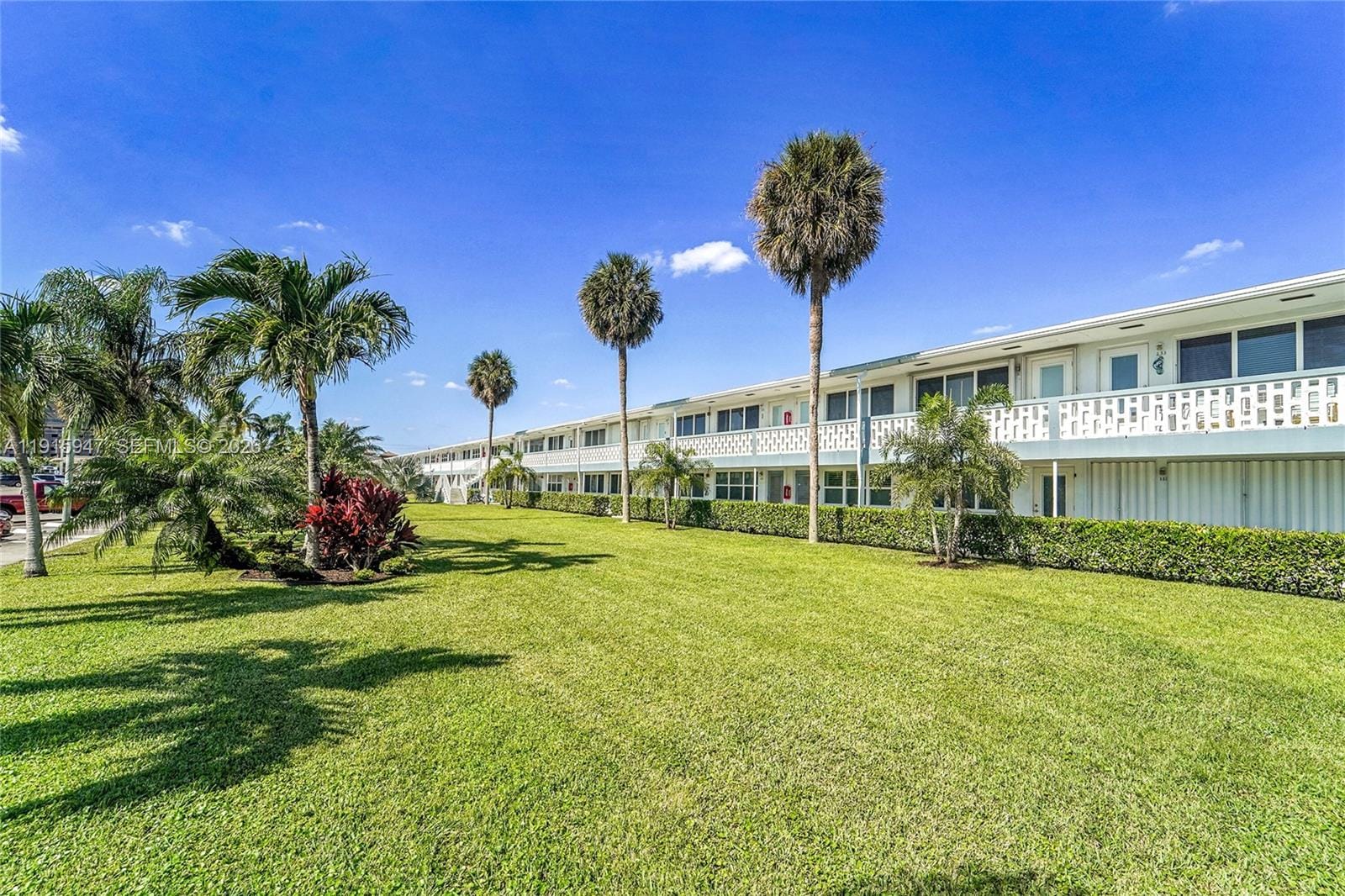 851 Atlantic Shores Boulevard 121, Hallandale Beach, FL 33009 photo 24