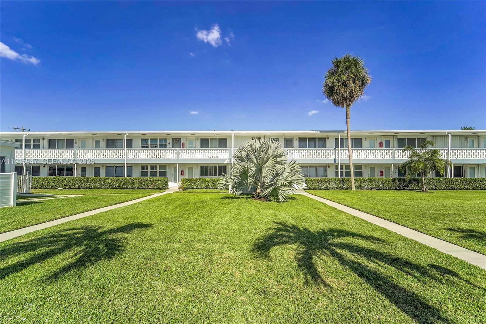 851 Atlantic Shores Boulevard 121, Hallandale Beach, FL 33009 photo 25