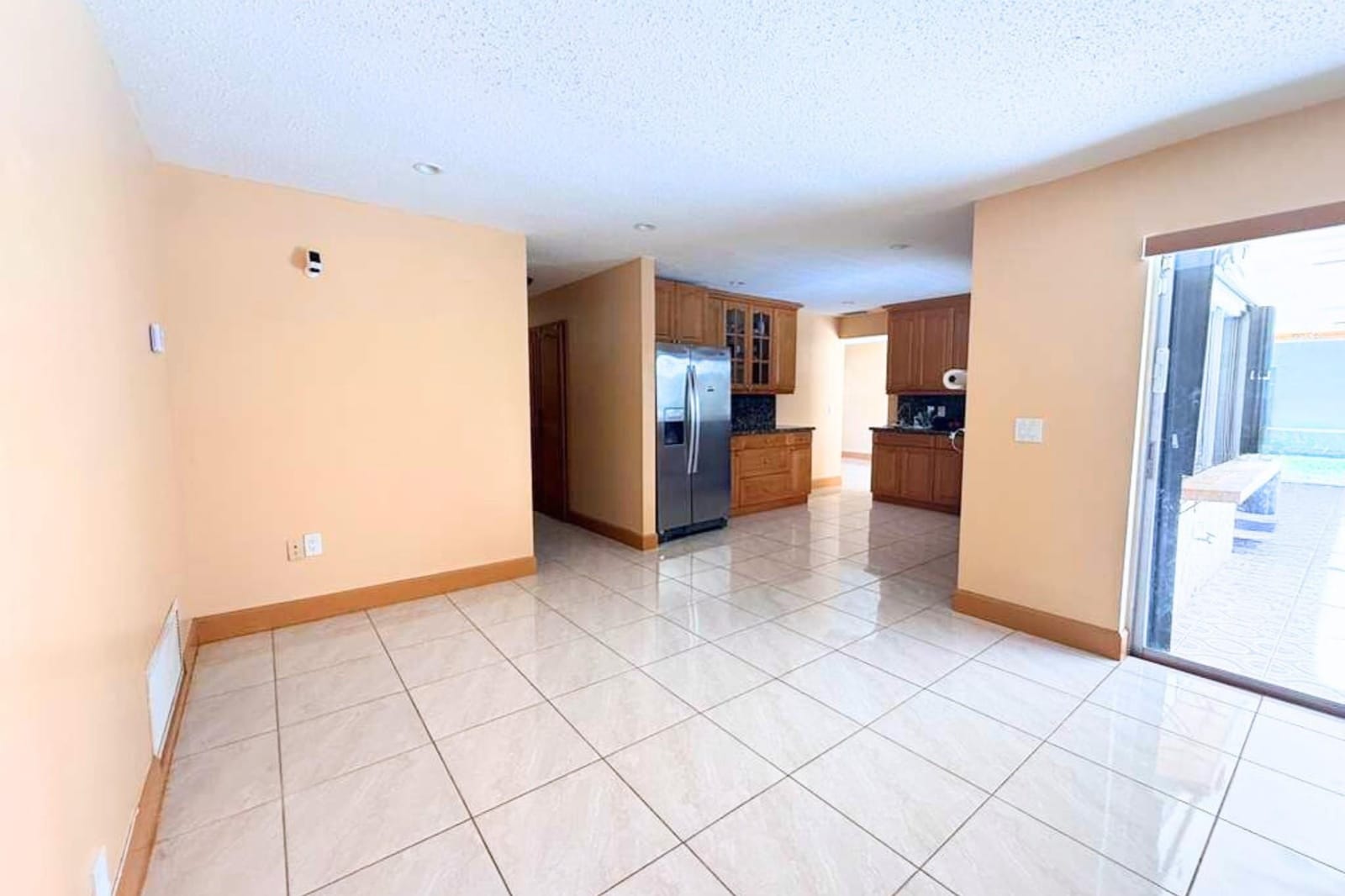 8800 NW 3 Street, Pembroke Pines, FL 33024 photo 13