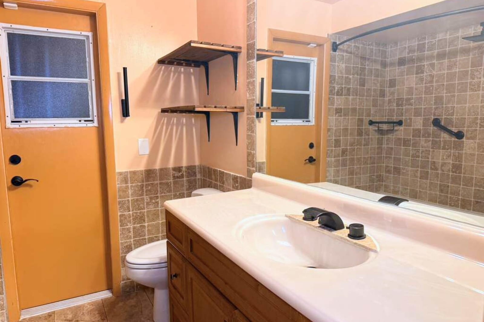 8800 NW 3 Street, Pembroke Pines, FL 33024 photo 20