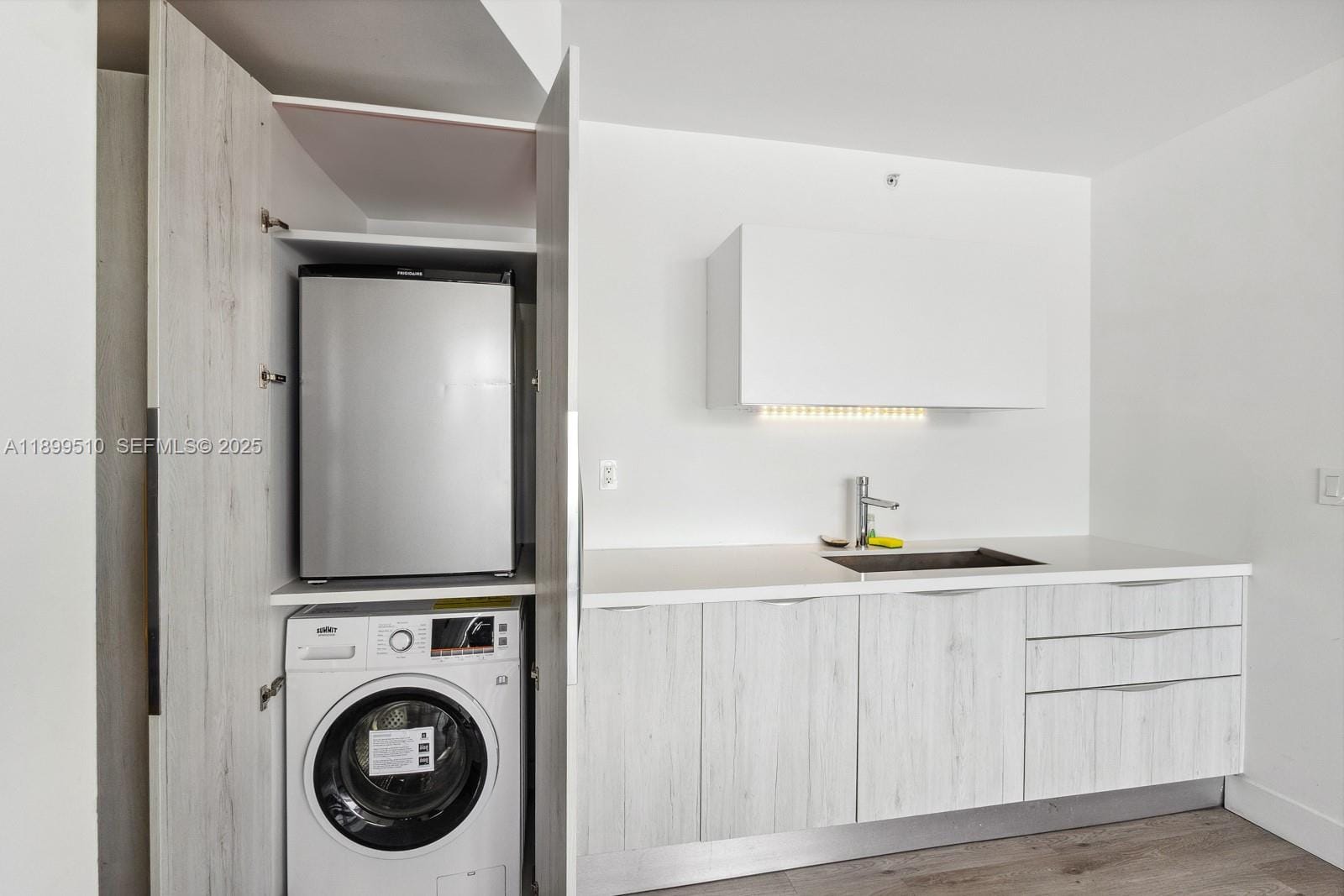 6080 Collins Avenue 302 — photo 12