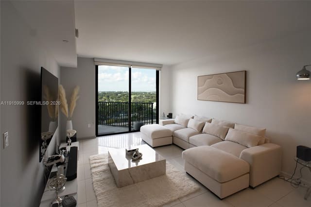5300 Paseo Boulevard 812, Doral, FL 33166