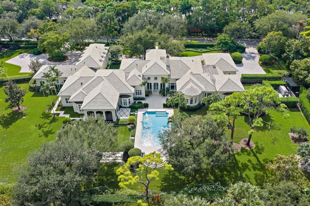 124 Bears Club Drive, sold in Bears Club, Jupiter, FL