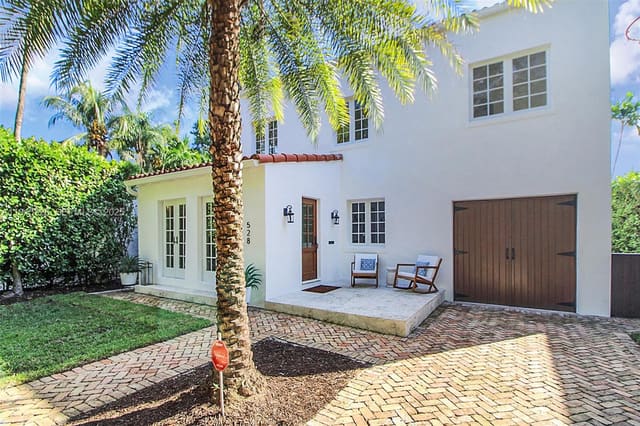 528 Navarre Avenue, Coral Gables, FL 33134