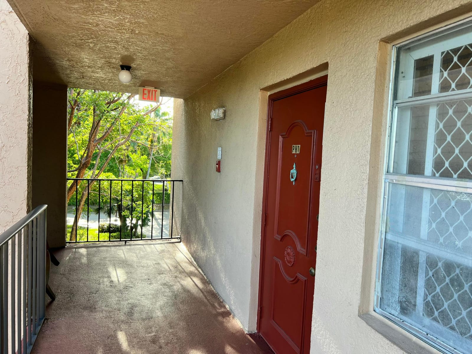 7591 NW 1st Street 401 — photo 4