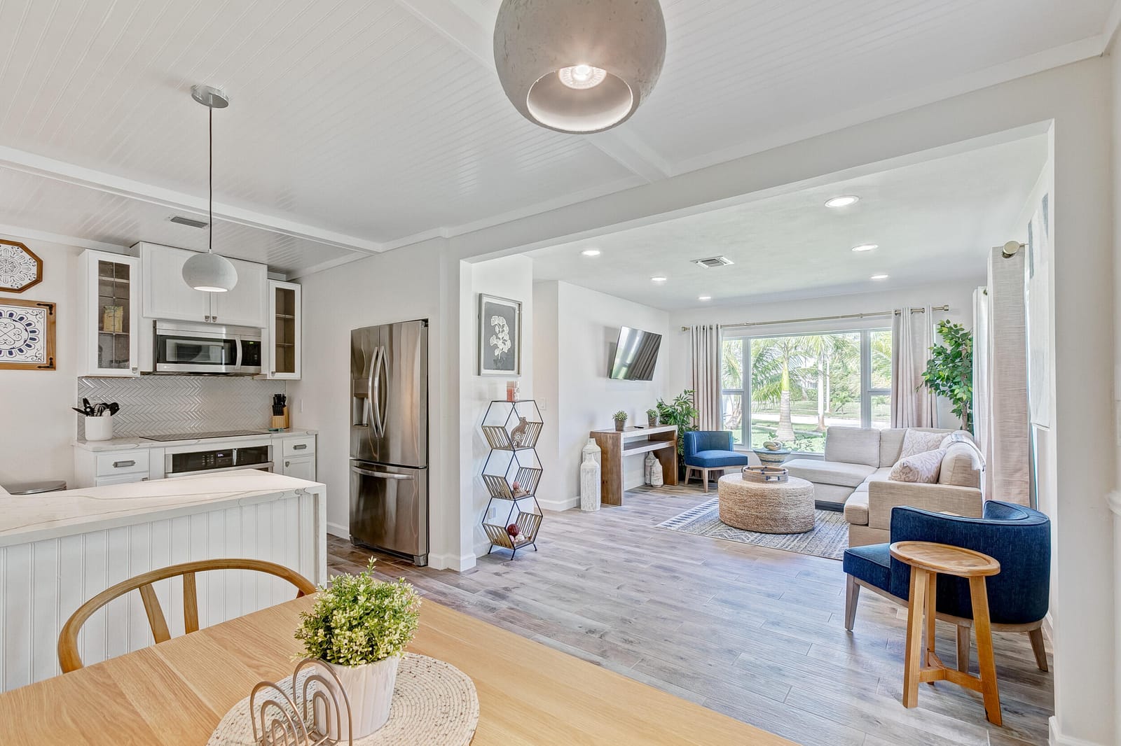385 Hunter Street — photo 10