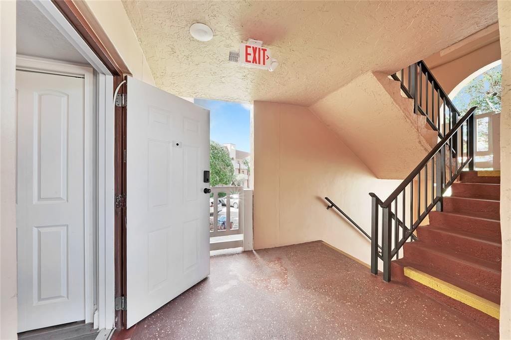9281 Sunrise Lakes Boulevard 212, Sunrise, FL 33322 photo 27