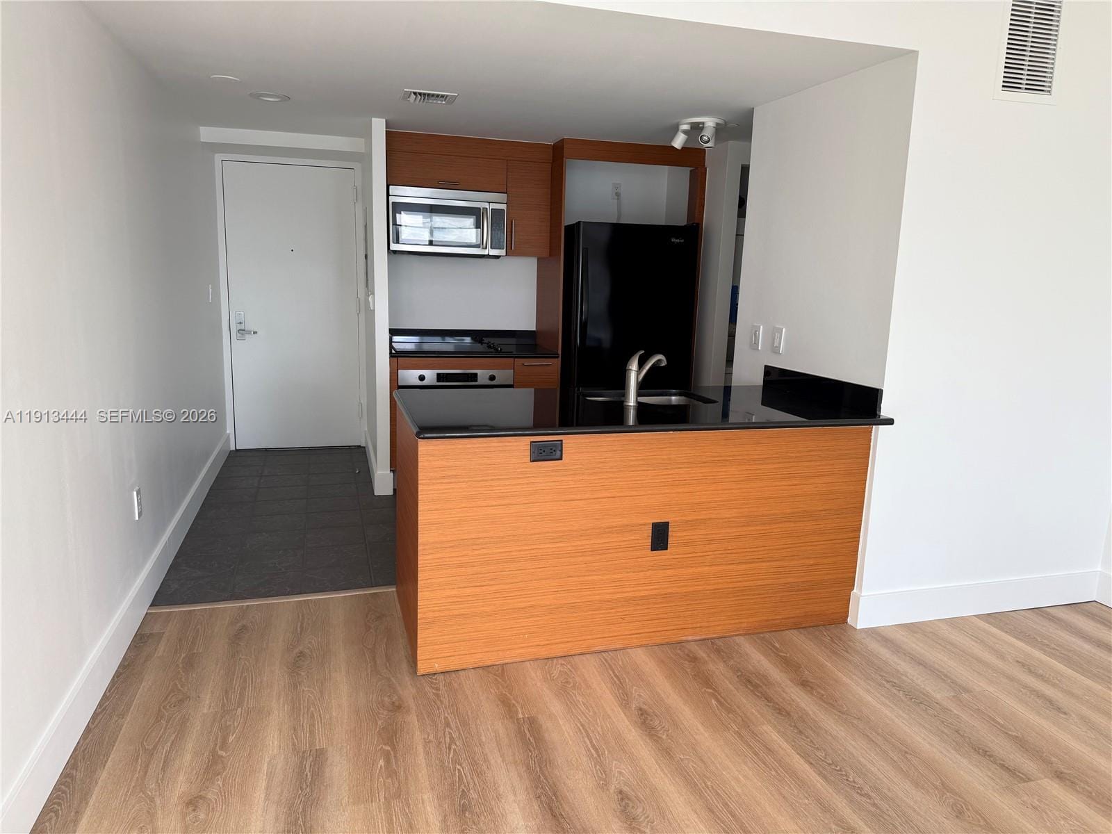 50 Biscayne Boulevard 4807, Miami, FL 33132 photo 11