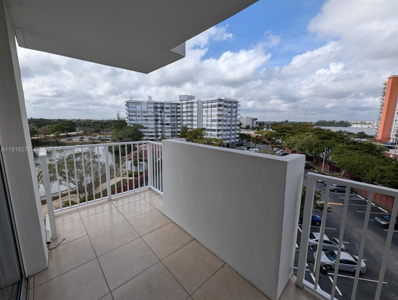 1300 NE Miami Gardens Drive 613E, Miami, FL 33179 photo 19
