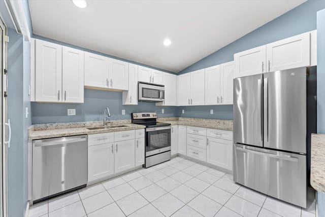 5857 Eagle Cay Circle, Coconut Creek, FL 33073