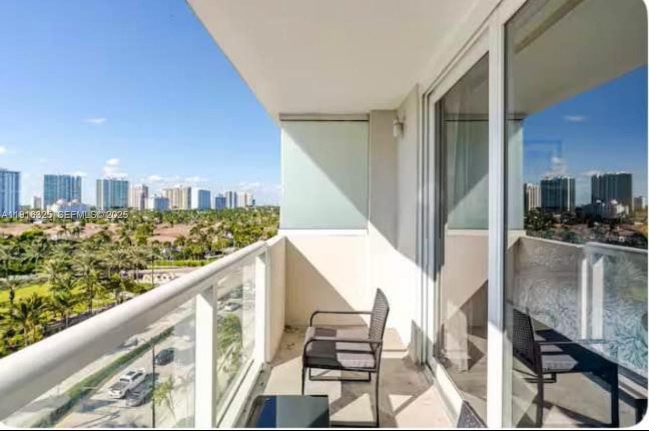 19201 Collins Avenue 733, Sunny Isles Beach, FL 33160 photo 7