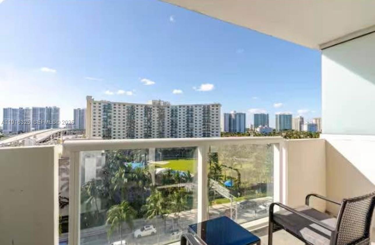 19201 Collins Avenue 733, Sunny Isles Beach, FL 33160 photo 8