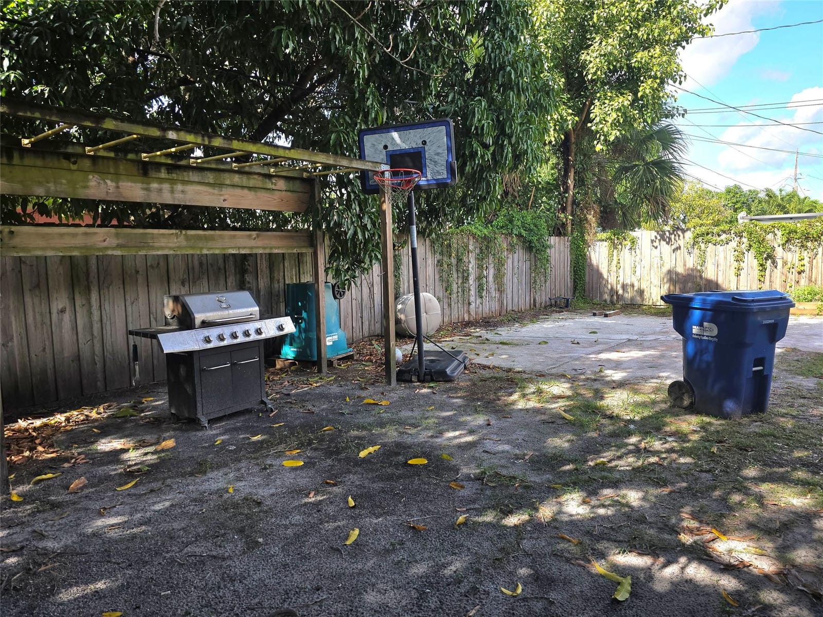 18422 NW 42nd Court, Miami Gardens, FL 33055 photo 29