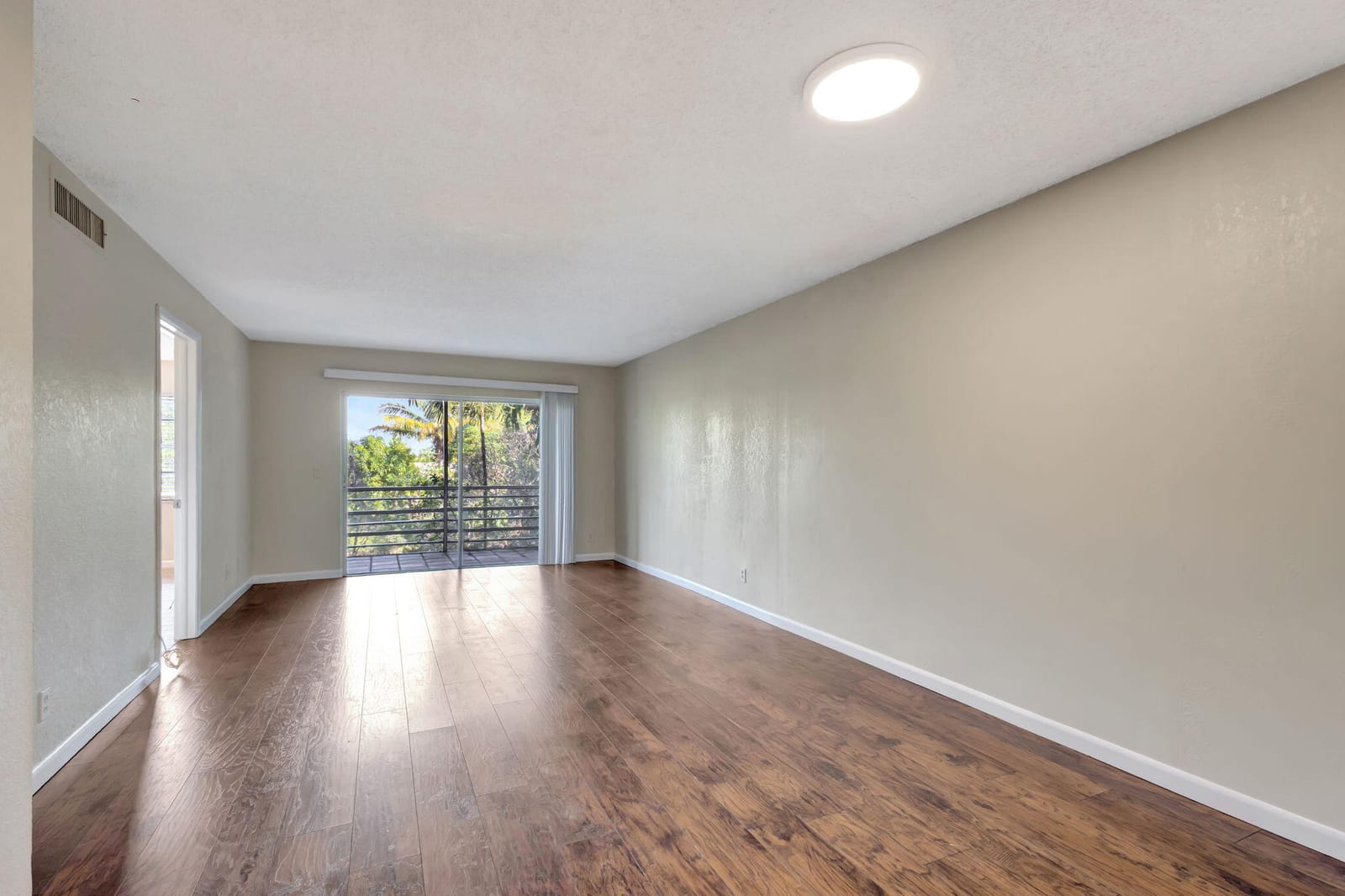 120 Sparrow Drive 213 — photo 7