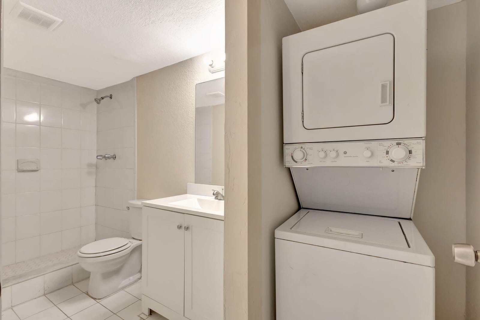 120 Sparrow Drive 213 — photo 9