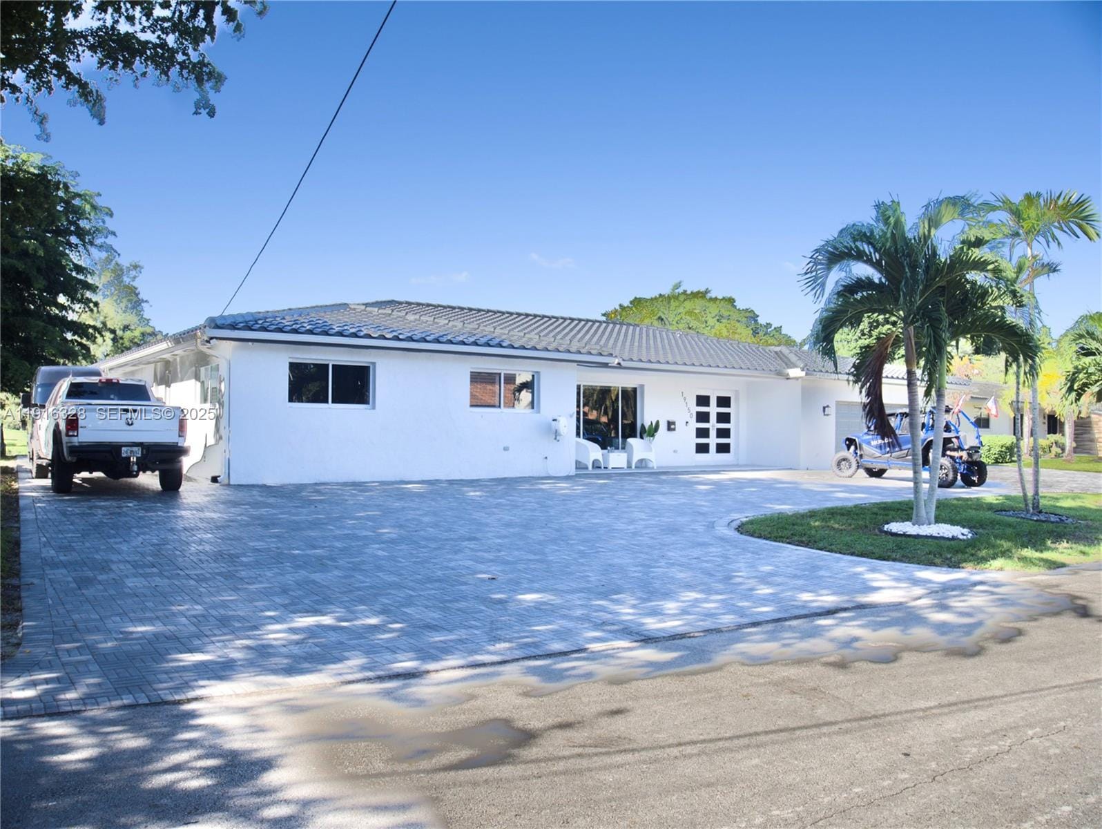 19150 S Saint Andrews Drive, Hialeah, FL 33015 photo 3