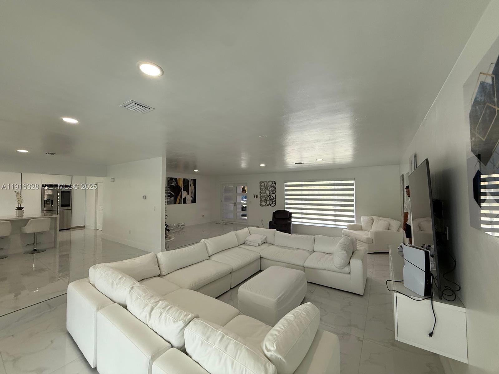 19150 S Saint Andrews Drive, Hialeah, FL 33015 photo 24