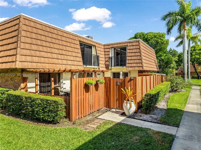 9109 C SW 20th Street, sold in Pine Island Ridge, Davie, FL