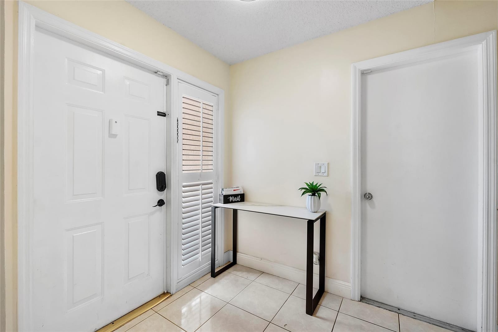 3070 Martello Drive — photo 3