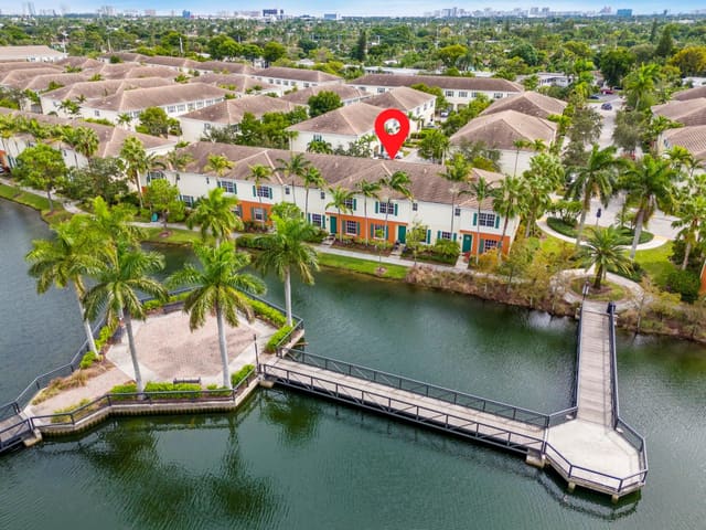 195 SW 7th Street, sold in Orchid Grove, Pompano Beach, FL