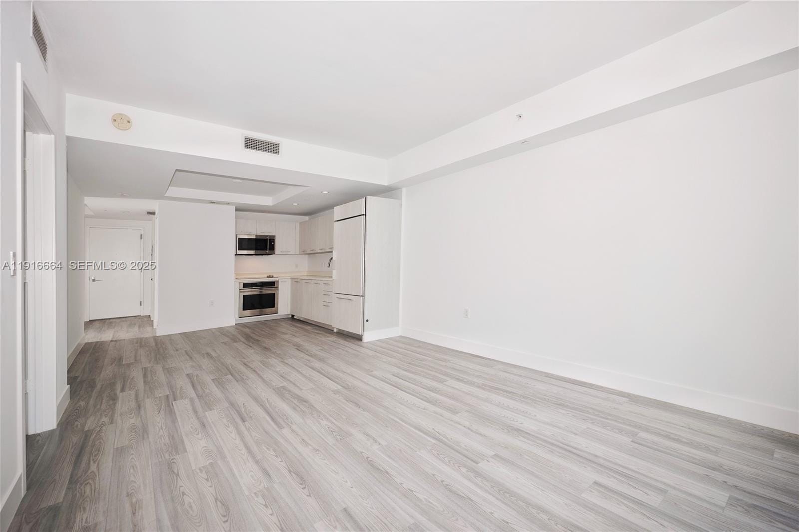 45 SW 9th Street 1504, Miami, FL 33130 photo 2