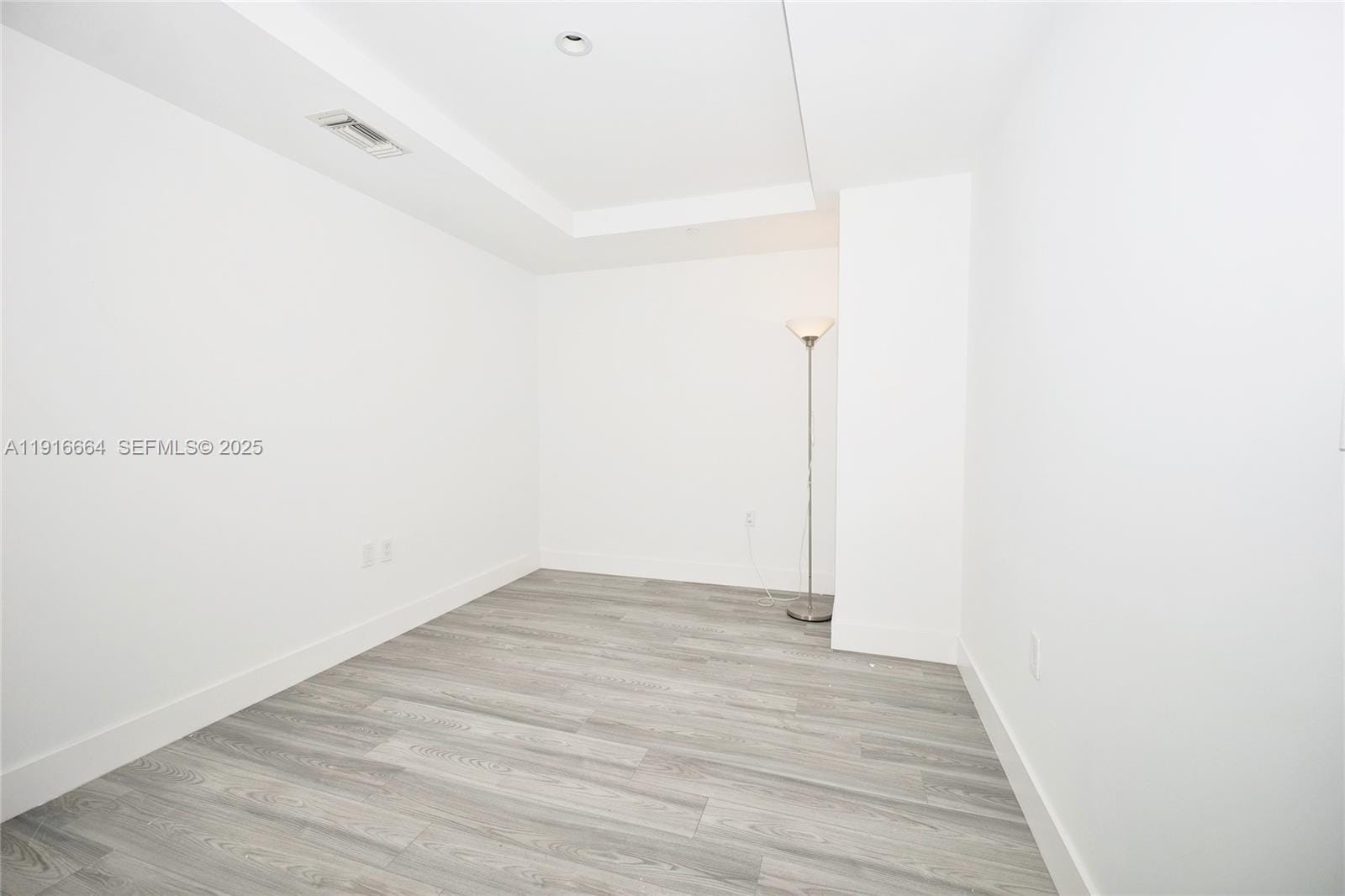 45 SW 9th Street 1504, Miami, FL 33130 photo 24