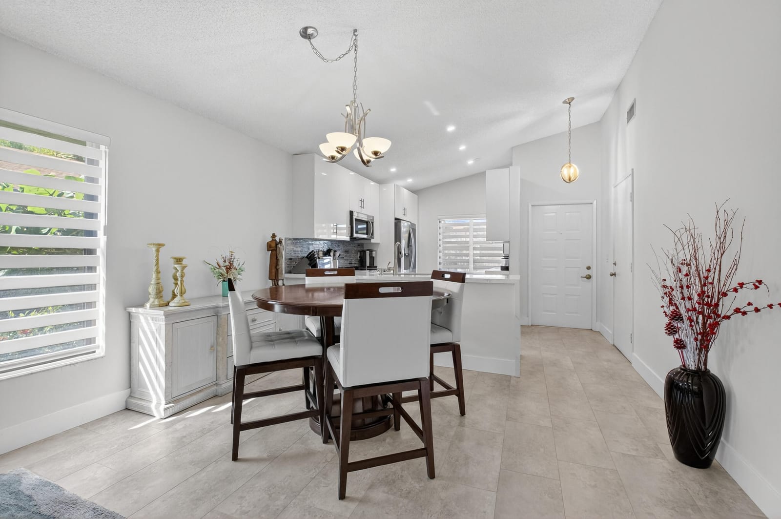8136 Whispering Palm Drive B, Boca Raton, FL 33496 photo 4